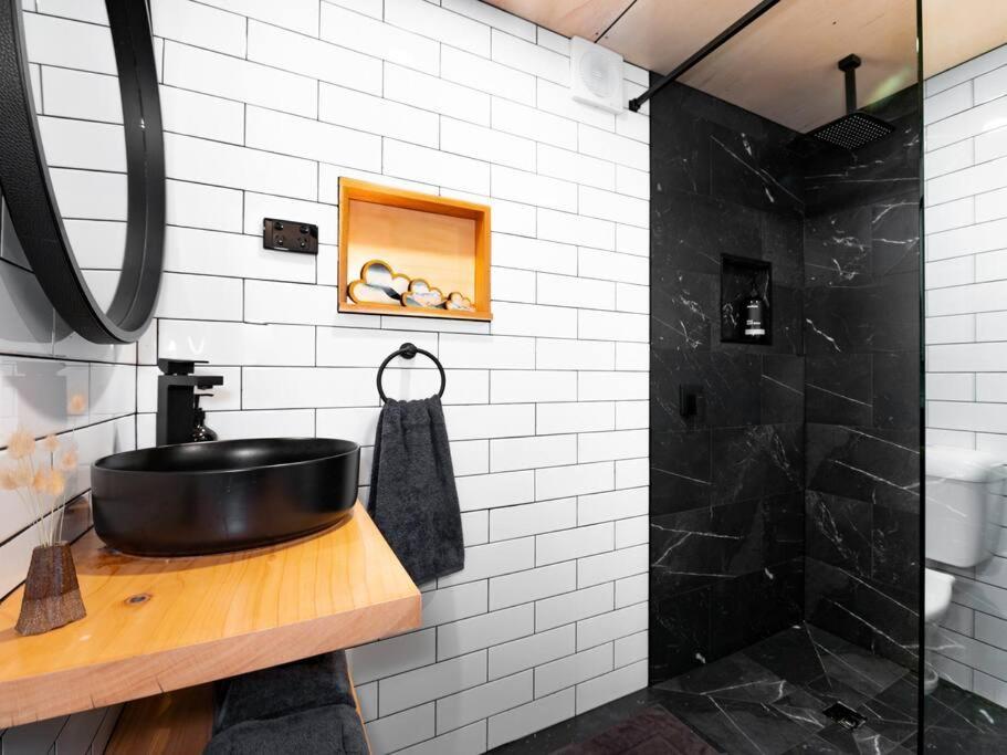 Pilgrim Blue, Derby - Two Charming Apartments In The Heart Of Derby エクステリア 写真